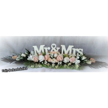 Mr&Mrs feliratos főasztaldísz